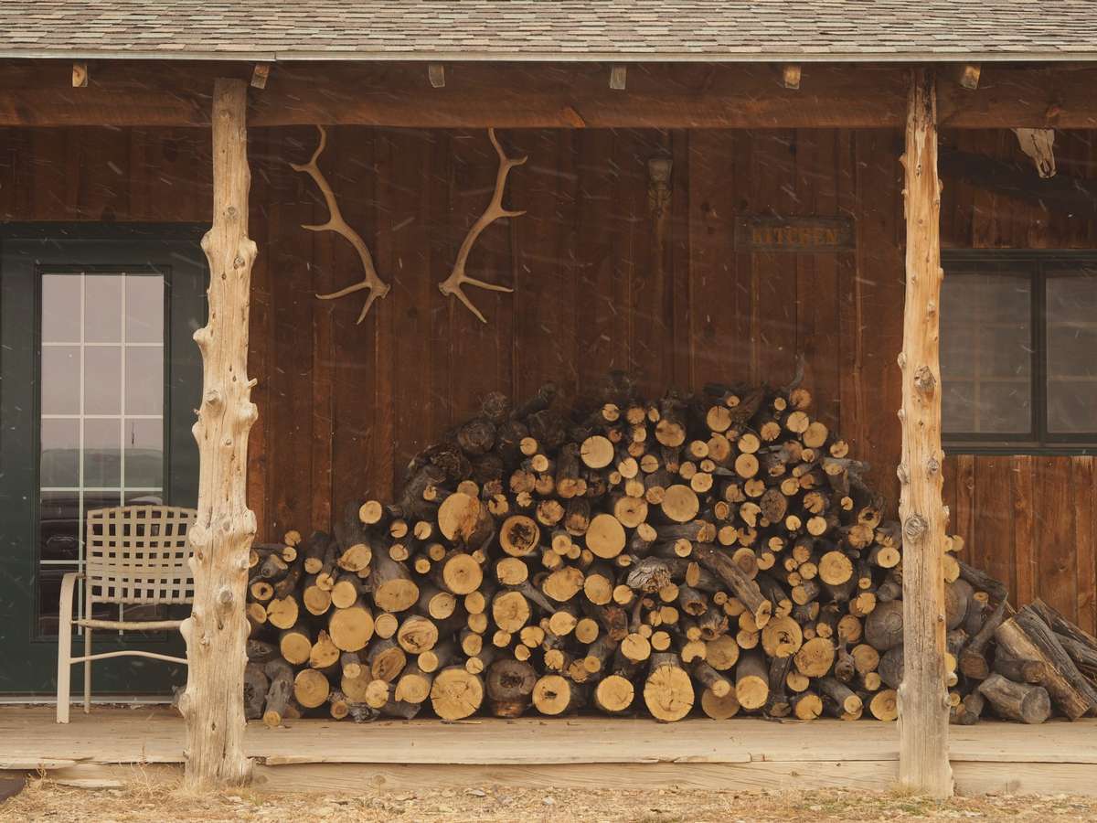 About Sunrise Ranch Lodge